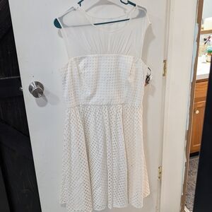 Vera Wang Cream Midi Dress